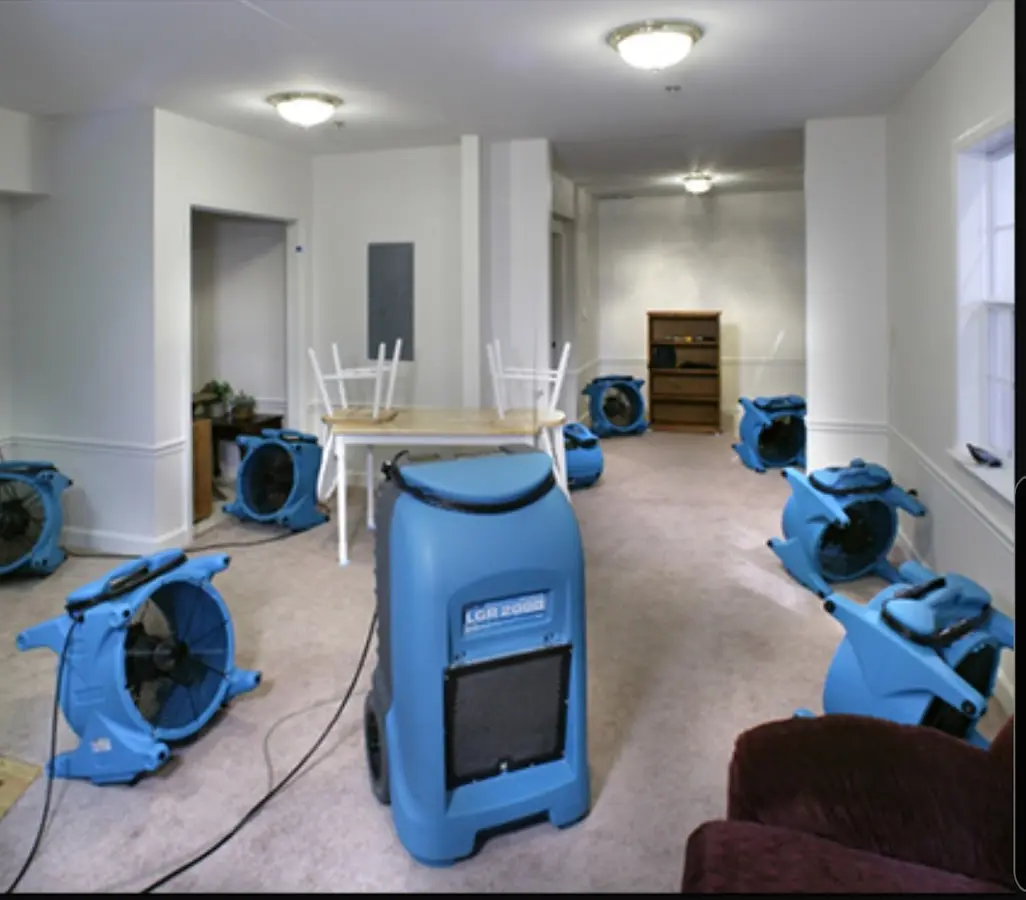 Air movers and dehumidifier setup for Water Extraction & Removal in Lamar